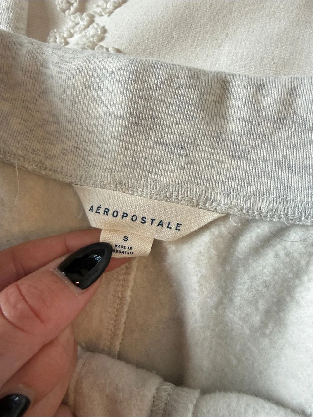 Aeropostale Heather Gray Sweatpant Joggers Size Small Thigh Logo